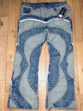 GUESS Men’s Blue Stud-Embellished Straight Jeans